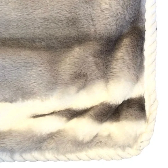 Blanket 72”x102” Bubble Faux Rabbit Fur 1300GSM Throw - Picture 4 of 8